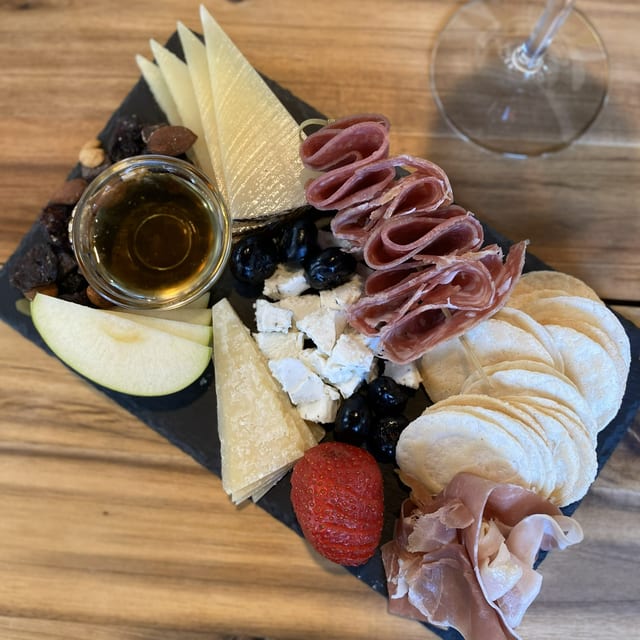 CHARCUTERIE BOARD - SMALL.