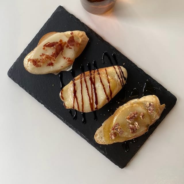 PEAR TRIO.